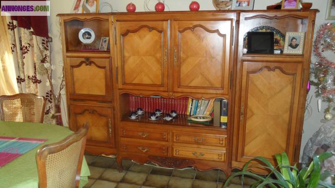 Salle à manger style louis XV