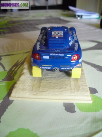 Voiture MEGANE SCHLESSER 2000, NOREV, 22eme édition