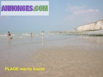 GITES  700 M BORD DE MER 