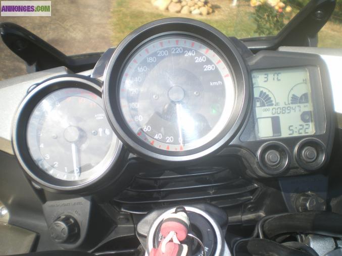 A Vendre MOTO YAMAHA  1300 FJR ABS