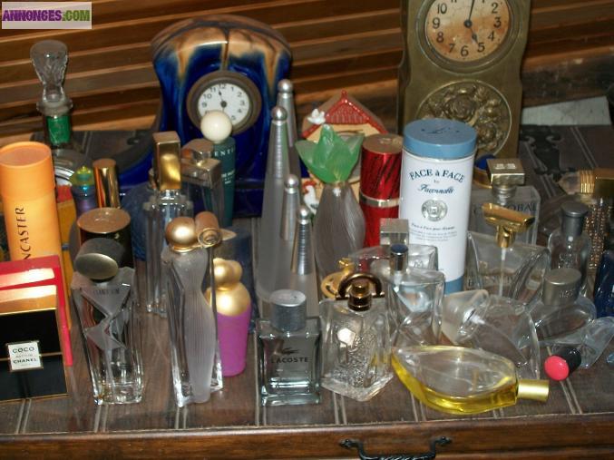 Lot de 219 bouteilles de parfum vides