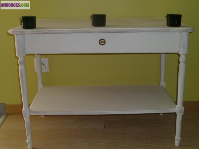 Console patinée à l'ancienne