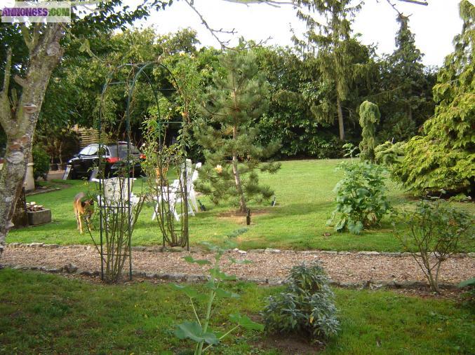 Centre village,ts commerces,gare sncf Paris,écoles