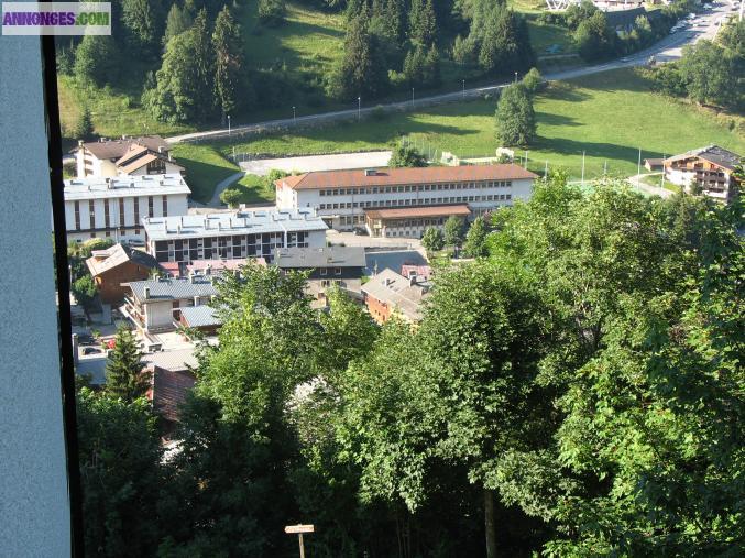 STUDIO LACLUSAZ LAC ANNECY du 01/08/13 au 15/08/13