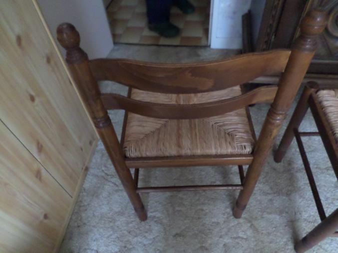 Chaise en bois  fond paille