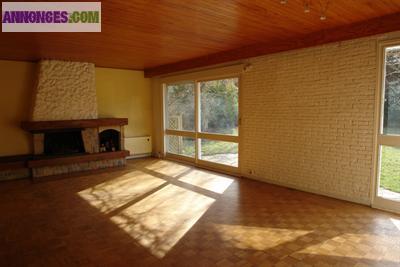 Maison de 5 pièces avec un grand jardin