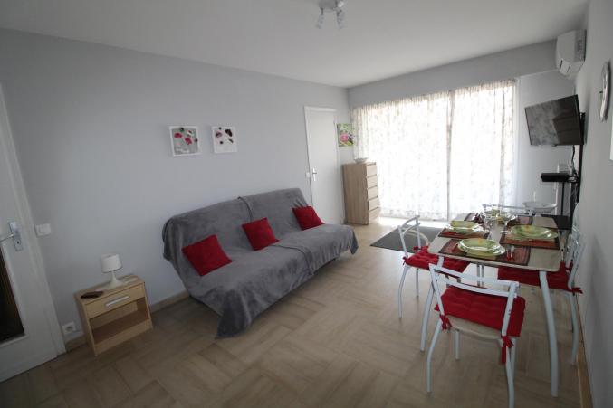 F1 avec terrasse, parking privé, WiFi