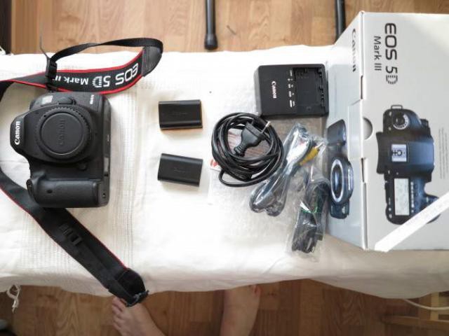   Canon 5D Mark III parfait état 