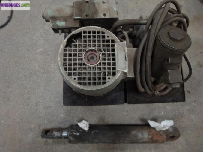 Groupe et vérin hydraulique