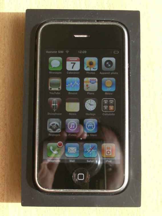 Iphone 4 noir 16go dÉsimlockÉ, trÈs bon État