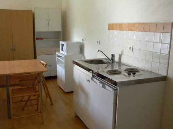 Studio entierement meuble 23m²