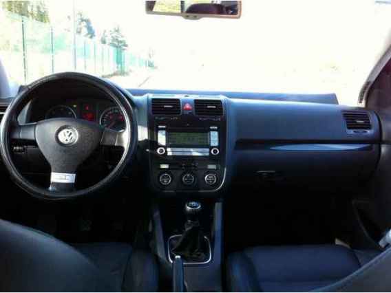 Volkswagen golf  1.9 tdi 105