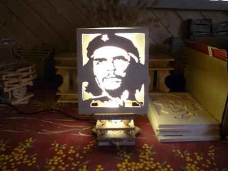 Lampe portrait du ché guévara en chantourné