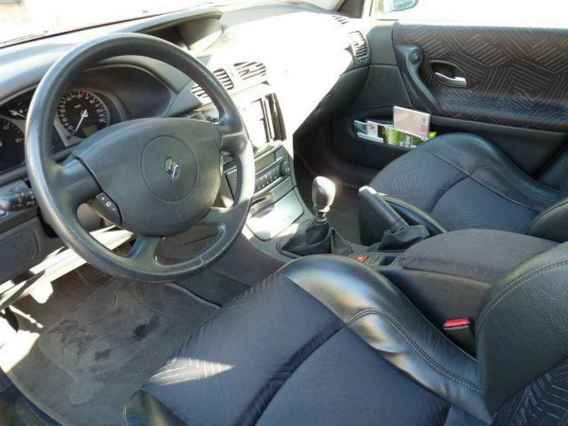 Renault laguna ii 2.2dci 9cv 5p