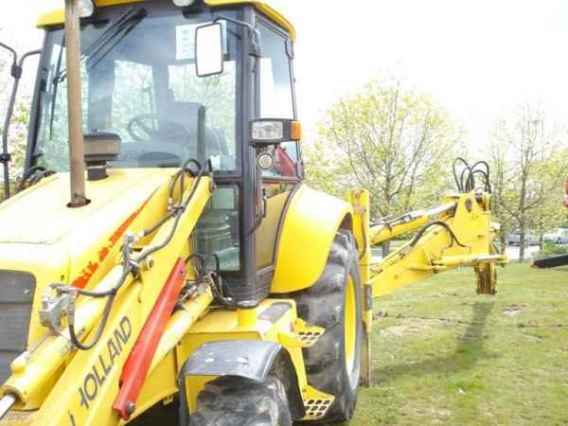 Mon tractopelle new hollande lb110b