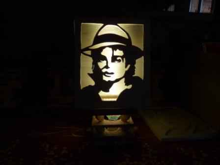 Lampe portrait de michael jackson en chantourné