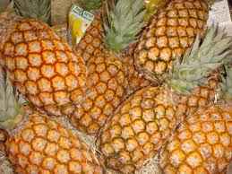 Ventes des ananas et des bananes