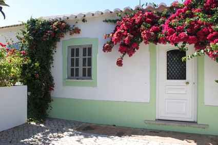 Loue maison a l' annee 350¤/mois en algarve au sud du portugal