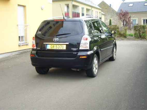 Toyota corolla d4d 5+2 places