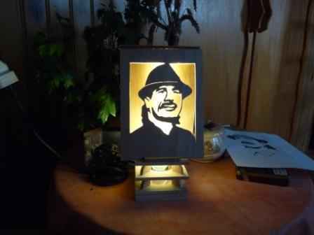 Lampe portrait de carlos santana en chantourné