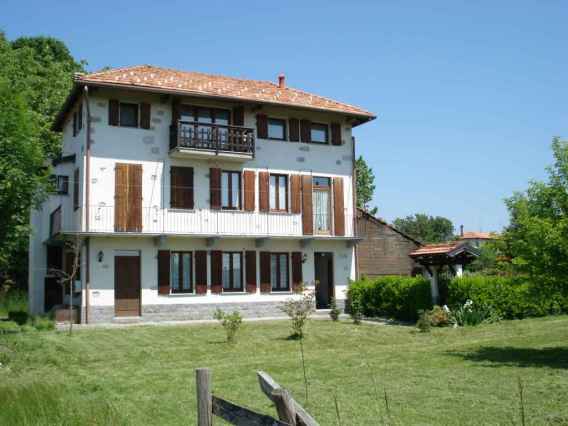 Maison familliale dans le piemont italie