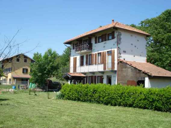 Maison familliale dans le piemont italie