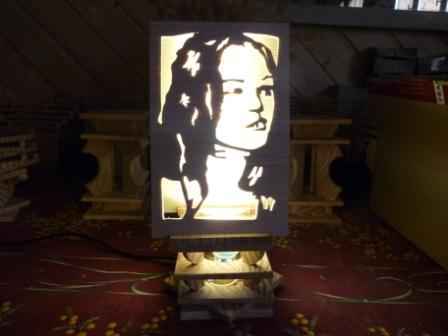Lampe portrait de vanessa paradis en chantourné