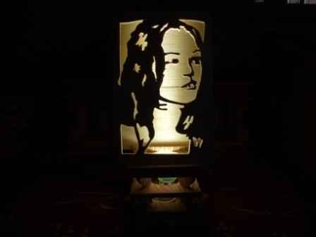 Lampe portrait de vanessa paradis en chantourné