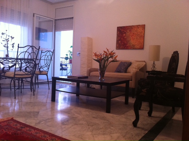 BEL APPART MEUBLé S+2CC 140m2 La Marsa, Tunis