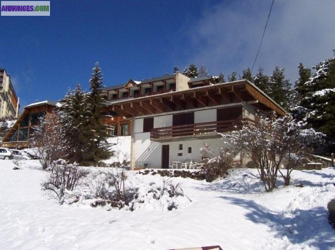 Loc Saisonnière. Alpes du Sud - RdC Chalet 6/8 pers