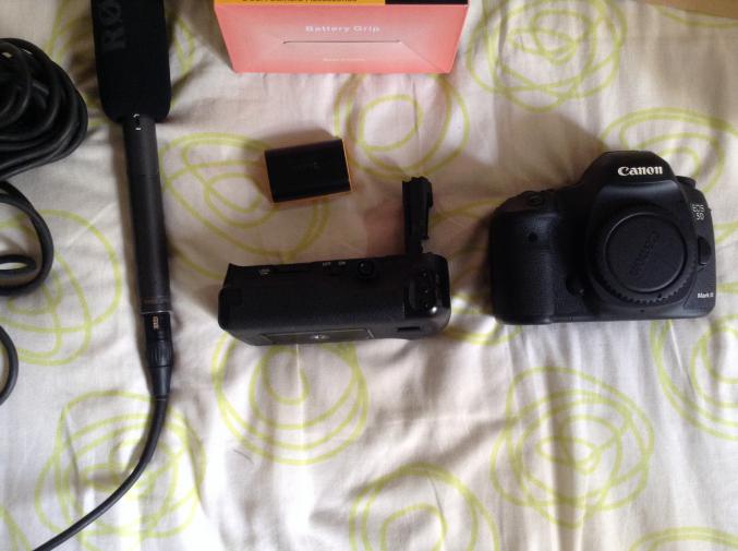 5d mark III avec grip et micro -5000 declenchement