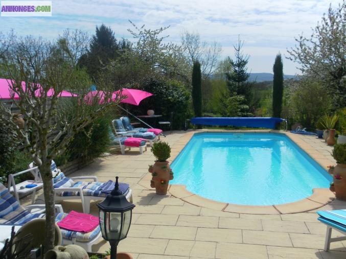 BELLE MAISON EN PIERRES