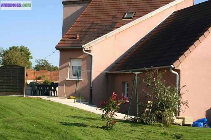 Maison récente au calme