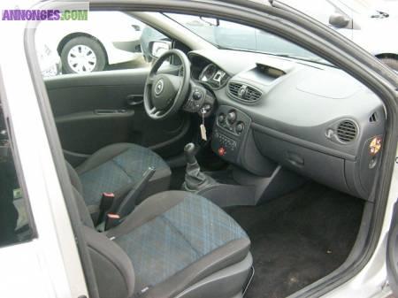 Renault clio 3 1l5 dci pack authentique 1er main