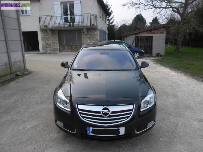 Opel insignia sport tourer 2.0 cdti 160 cosmo pack