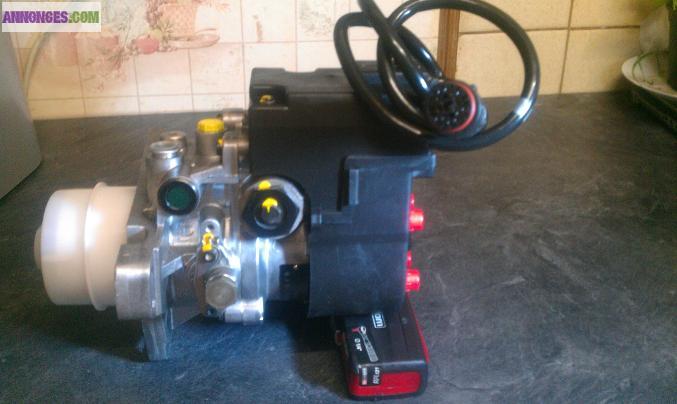 POMPE INJECTION MERCEDES C 220 E 220