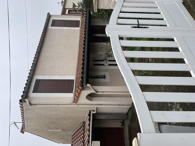 Maison dans quartier calme 