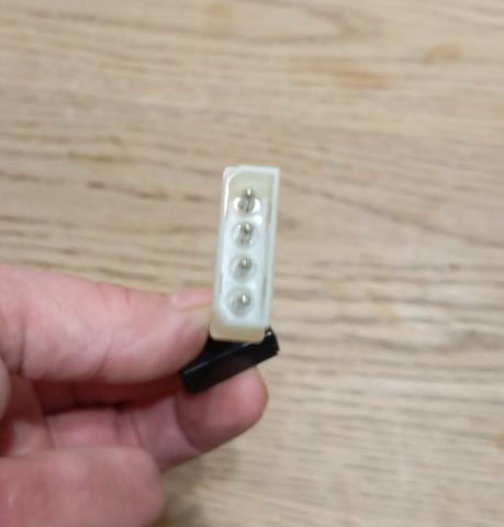Adaptateur alimentation SATA coudé vers Molex