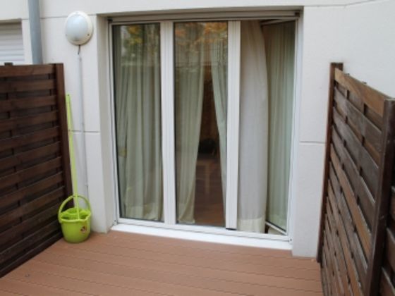 Location studio meublé 28,74 m2 à Neuilly-sur-Seine