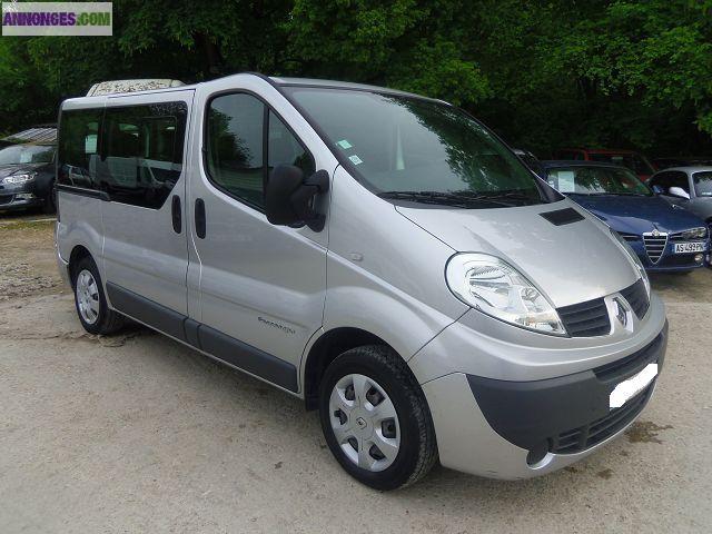 Renault Trafic 2.0 dci 115 expression 9 places