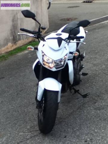 Kawasaki Z 750 année 2012 1er main