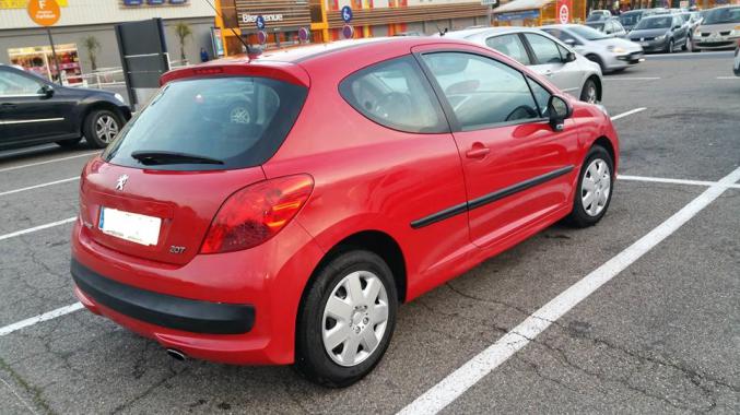 207 peugeot trois portes rouge