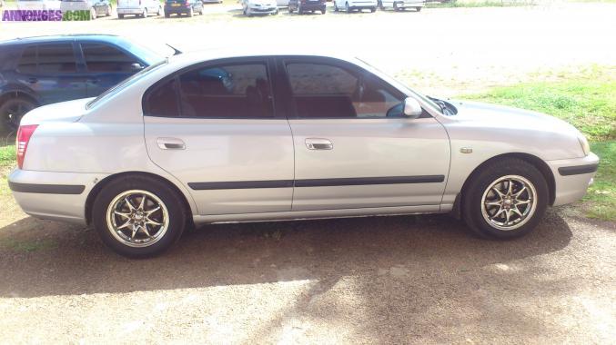 Vend hyundai elantra