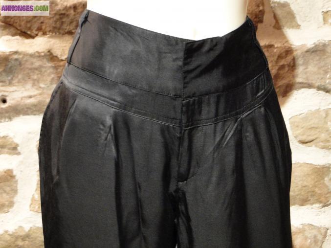VÊTEMENT FEMME: PANTACOURT NOIR SATIN T44 NEUF avec ETIQUETTE (PANTALON)