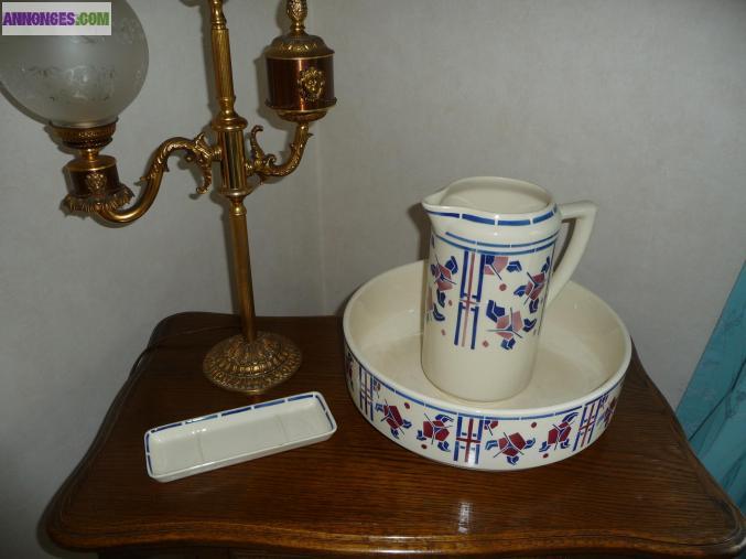 CUVETTE + BROC ANCIENS