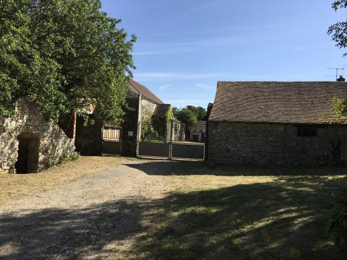 FERME Ancienne-avec dépendances - 91720 Buno Bonnevaux