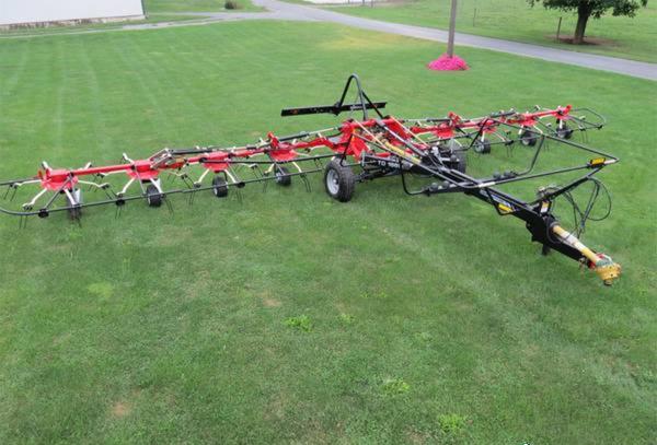 Faneuse Massey Ferguson TD 1310 TRC, construite en 2019.