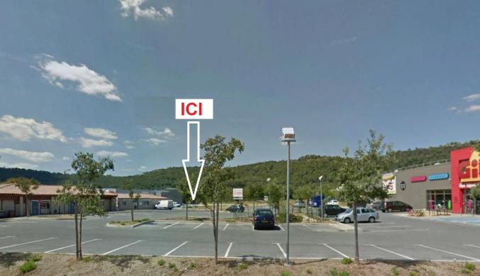 Terrain à destination commerciale