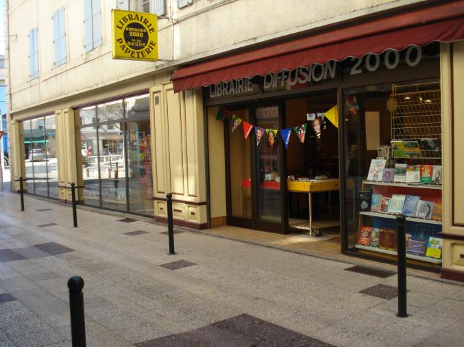 Commerce +dépendances+murs