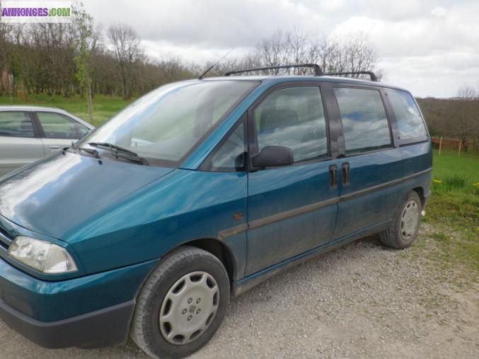 Vend 806 peugeot 2.1L